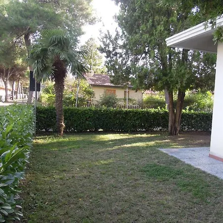 Peaceful With Garden Surrounded By Nature شقة بيبيوني