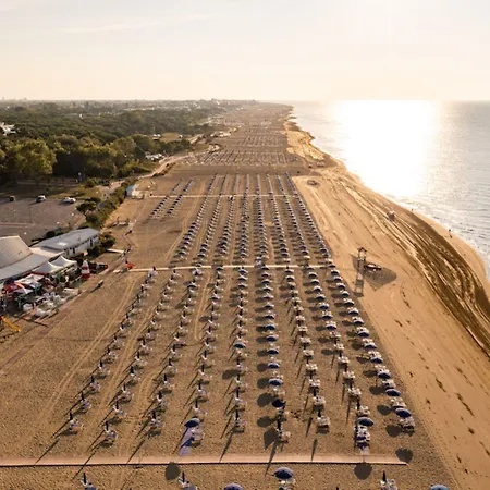 Peaceful With Garden Surrounded By Nature ビビオーネ